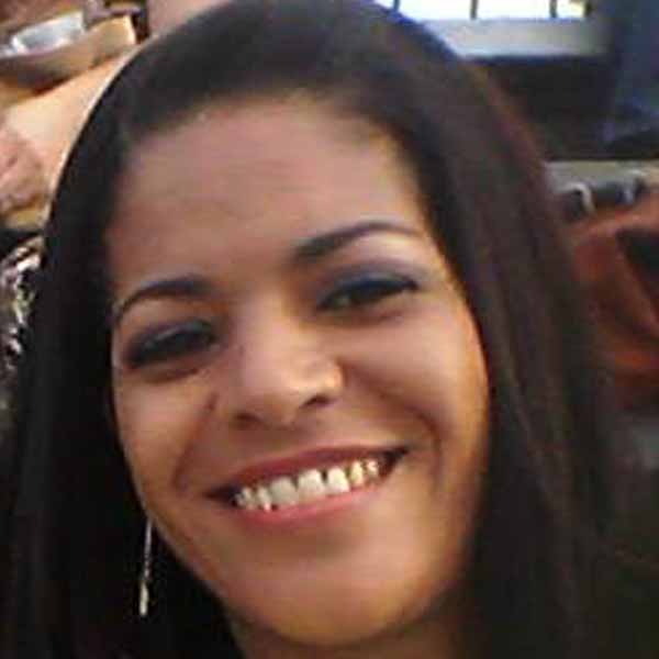 Rose Cardoso Oliveira comemora seu aniversário nesta segunda.