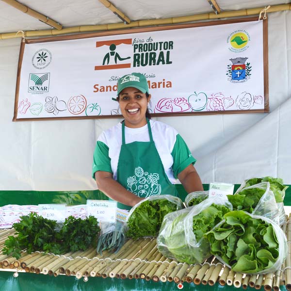 Sábado é dia de Feira do Produtor Rural na  Praça João José Galhardo