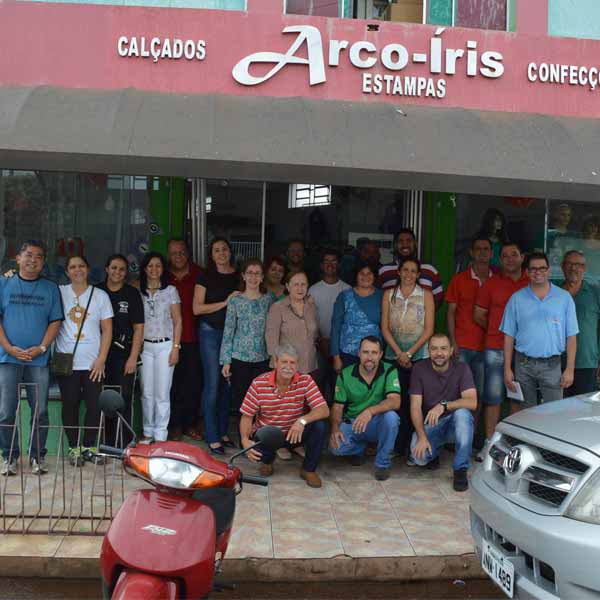 Arco Íris confecções recebe o terço empresarial
