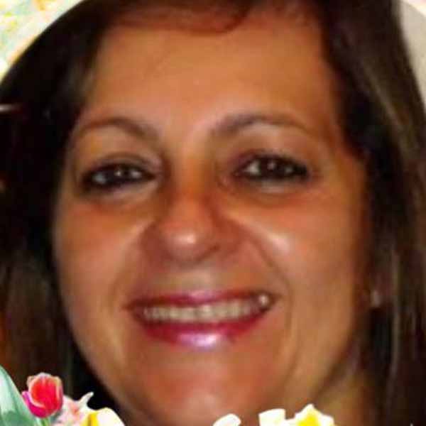 Clarinha Caldas apaga velinhas