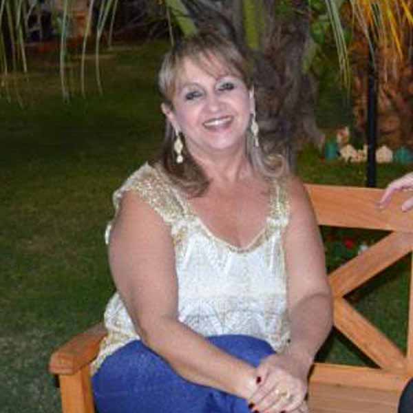 Cleide Morro recebe os parabéns