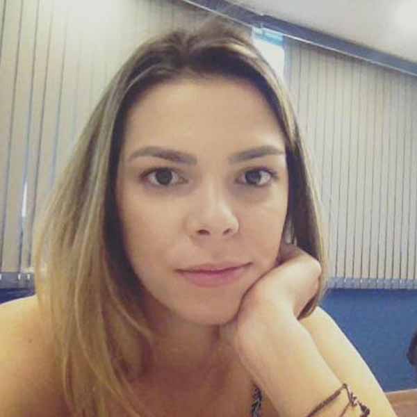 Nataly Simões Thimóteo celebra mais um aniversário