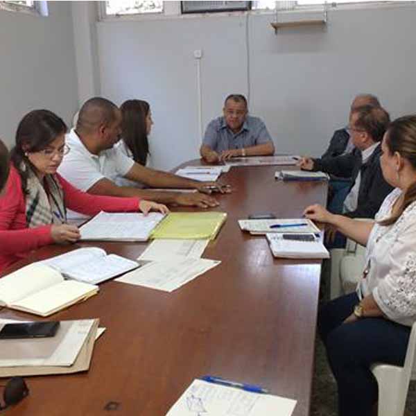 Prefeito de Paraguaçu realiza reunião de mobilização municipal