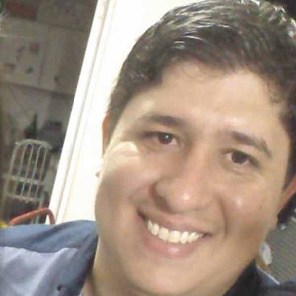 Denis Souza recebe os parabéns hoje