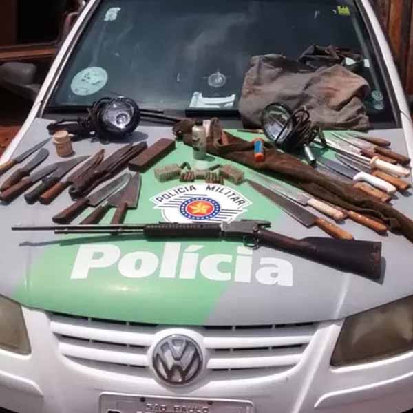 Homem é detido por porte de arma em Cândido Mota