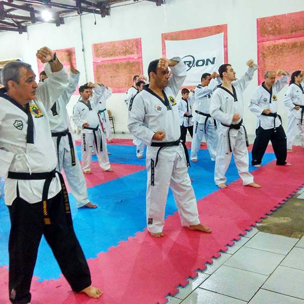 Paraguaçu Paulista marca presença no 1º Festival Bebela Bang de Taekwondo