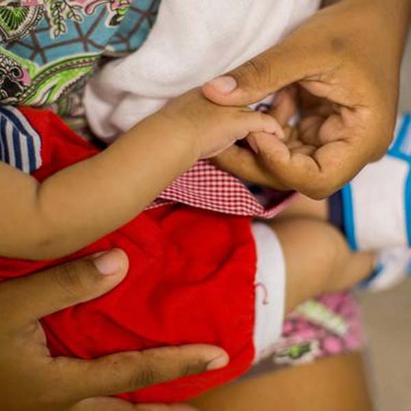 Infecção por zika traz problemas a 1/3 dos bebês e em qualquer fase da gravidez