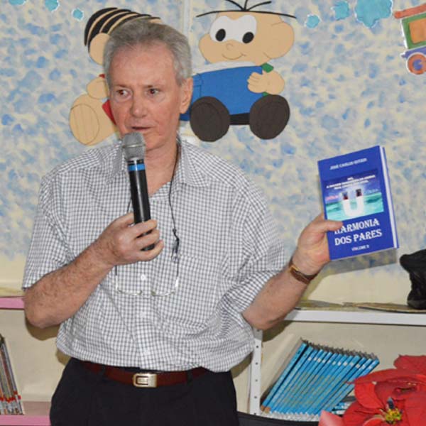 Biblioteca Municipal recebe o lançamento do livro de Dr. José Carlos Querin