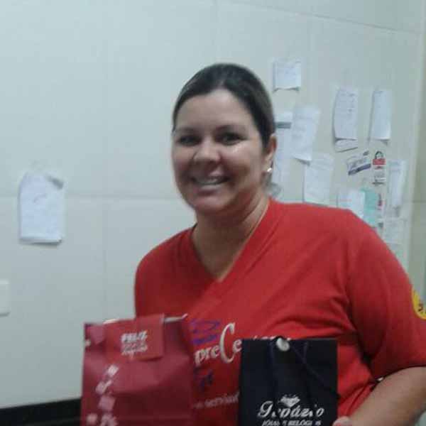 Paula Gois comemora a chegada de mais um aniversário