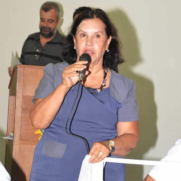 Almira comemora verba de R$ 250 mil para a Saúde de Paraguaçu
