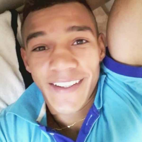 Jovem morre após cair da garupa de moto em movimento em Lins