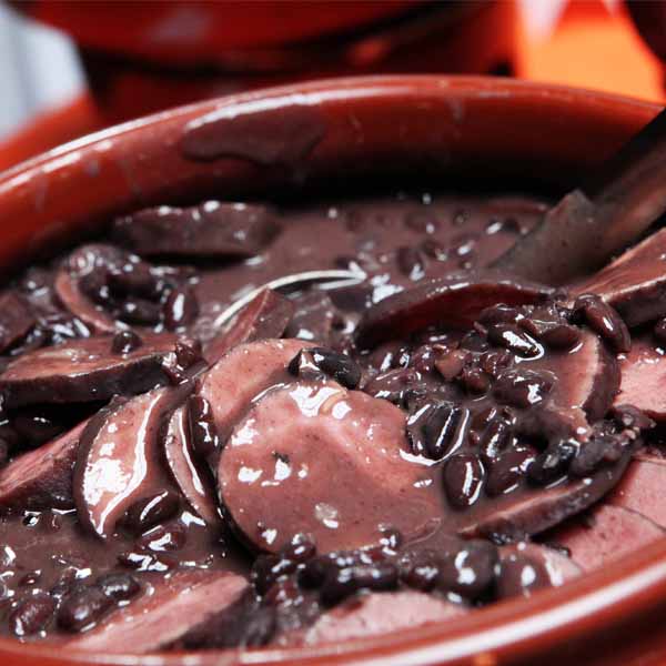 Almoço de véspera de Natal terá feijoada no Brumado Restaurante