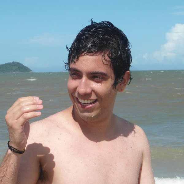 Bruno Moreni comemora a chegada de mais um aniversário