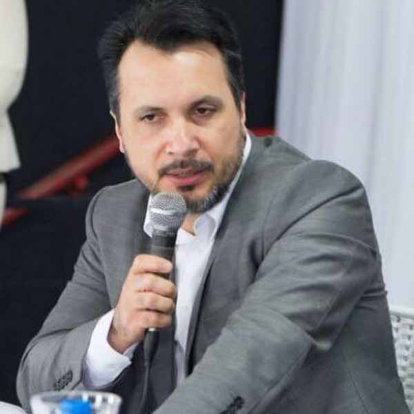 Ricardo Fracasso é o aniversáriante do dia