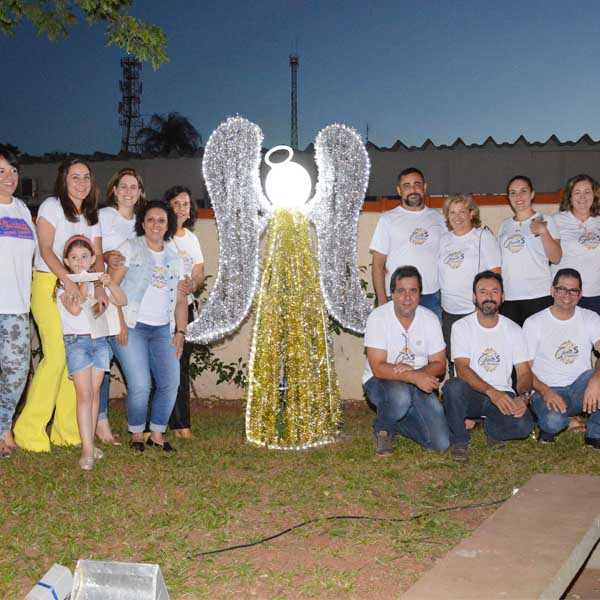'Juntos Paraguaçu' realiza Cantata de Natal e entrega decoração da Praça do Hospital