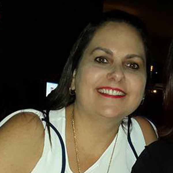 Silvia Cação comemora mais um ano de vida
