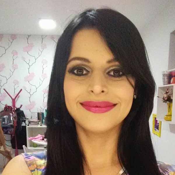 Amanda França comemorou idade nova nesta quarta feira