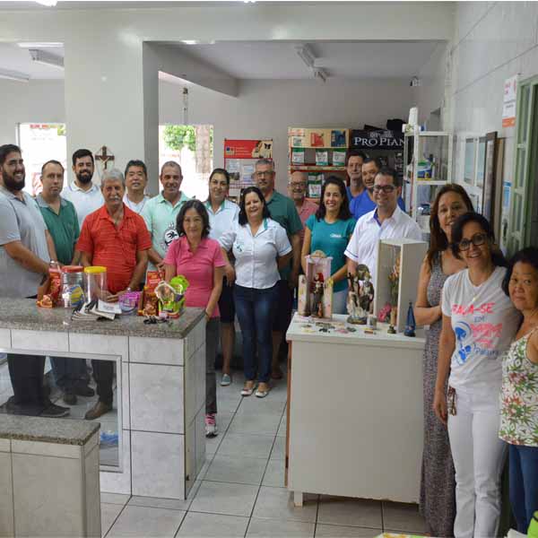 Clínica Veterinária Cães e Gatos recebe o Terço Empresarial