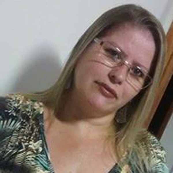 Adelia Cristina comemora mais um ano de vida