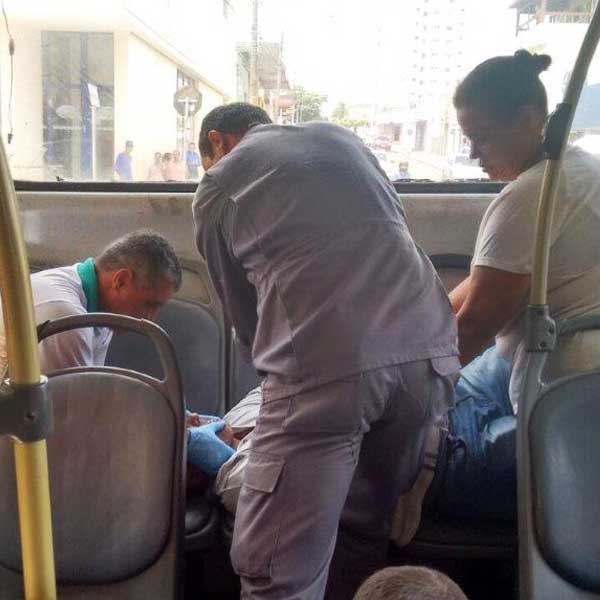 Homem morre ao ter infarto dentro de ônibus circular em Tupã