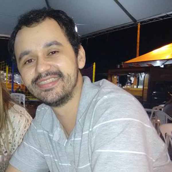 Márcio Oldack celebra a chegada de mais um ano de vida