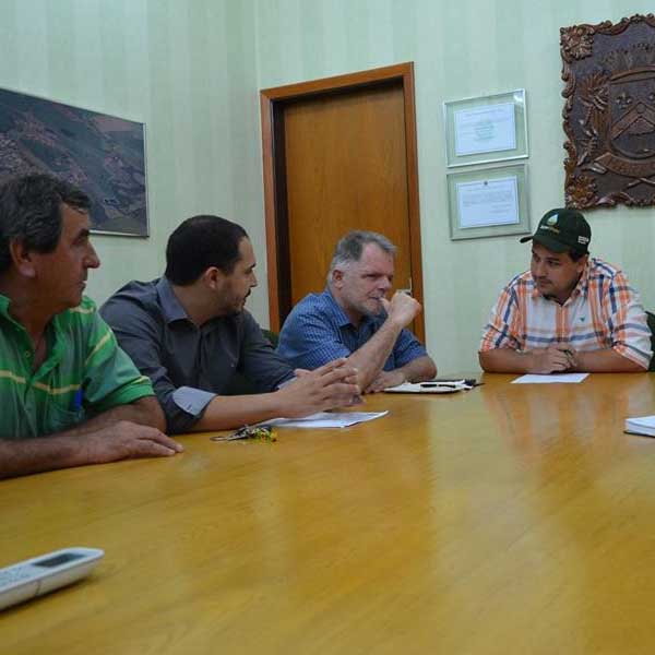 Articulador polí­tico, Mauro Bragato se reúne com prefeito e vereadores de Maracaí