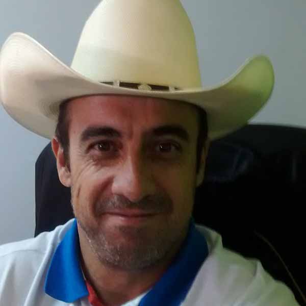 Adilson comemora mais um ano de vida