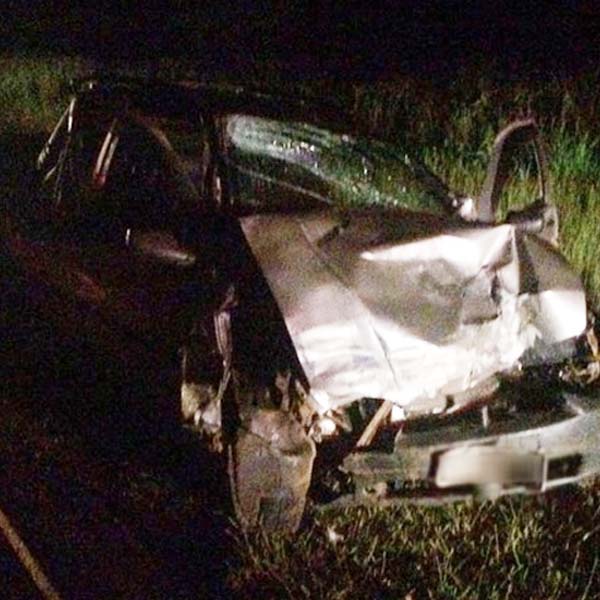 Homens ficam feridos após colisão entre duas picapes em Martinópolis