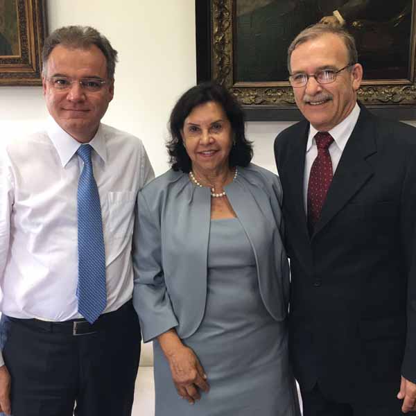 Prefeita Almira volta de São Paulo com boas notícias para Paraguaçu