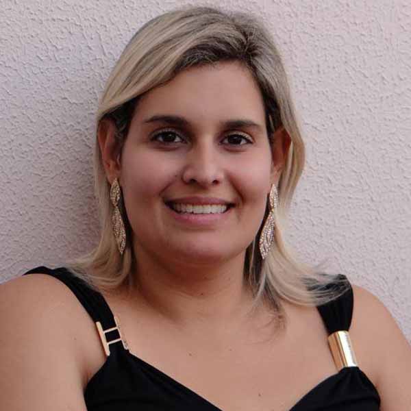 Thaysa Pereira celebra o dom da vida nesta quinta