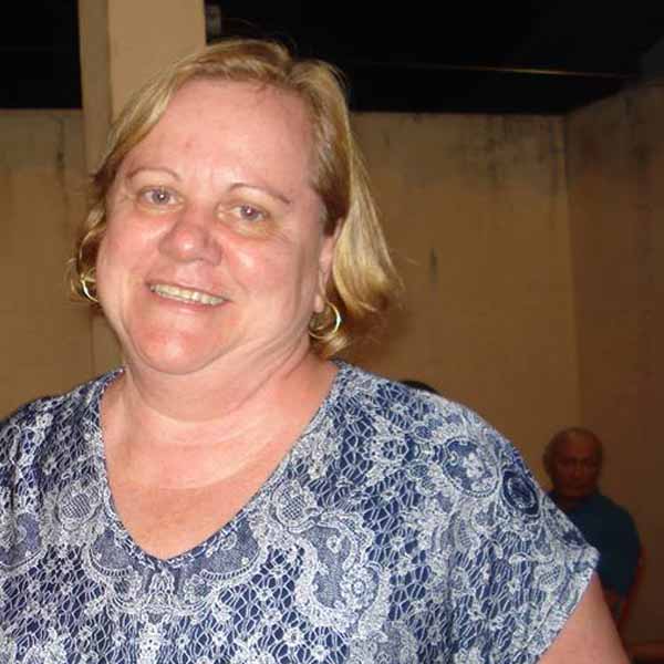 Rose Campos é o aniversariante do dia