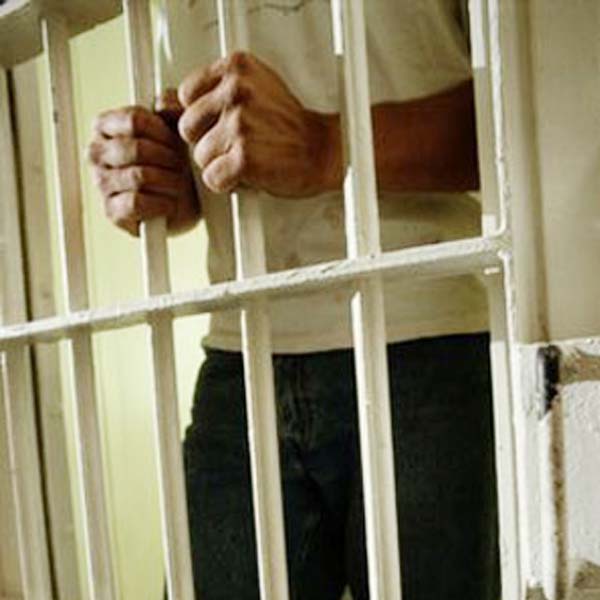 Procurado pela Justiça, adolescente de 16 anos é apreendido no centro de Paraguaçu