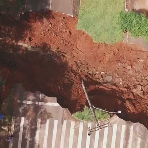 Imagens aéreas mostram cratera ‘gigante’ aberta em avenida de Assis