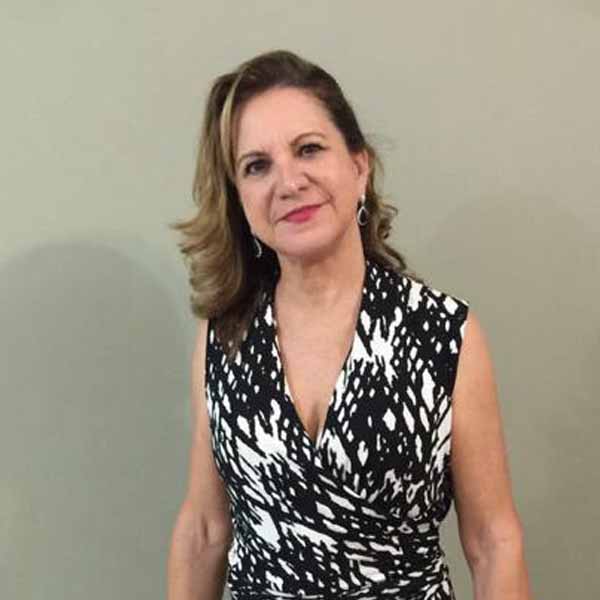 Alaide Queiroz completa idade nova nesta quarta-feira