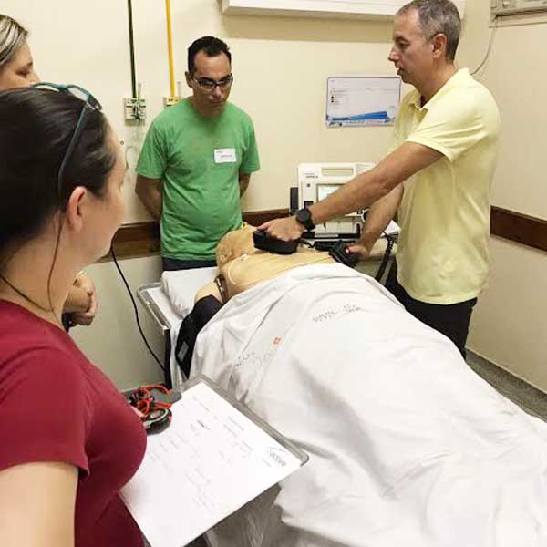 Profissionais da Santa Casa participam de capacitação de emergências cardiovasculares