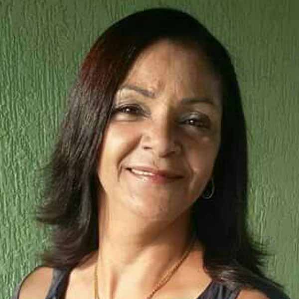 Rosangela Castro completa idade nova nesta sexta-feira