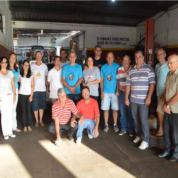 Auto Peças e Mecânica Anderson recebe o Terço Empresarial