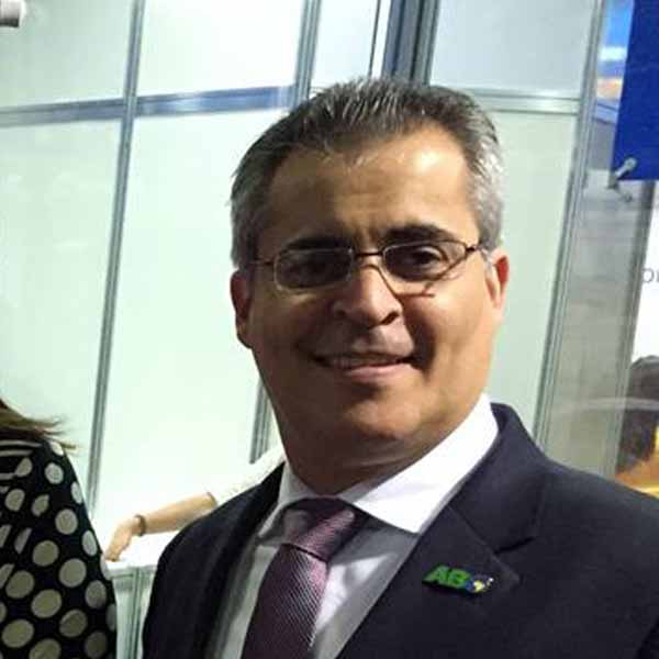 Luiz Fernando celebra a chegada de mais um ano de vida