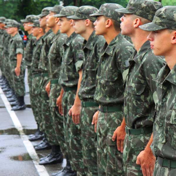 Junta Militar recebe alistamento de jovens nascidos em 1999