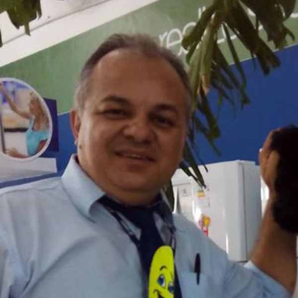 Denilson Moreira celebra o dom da vida hoje