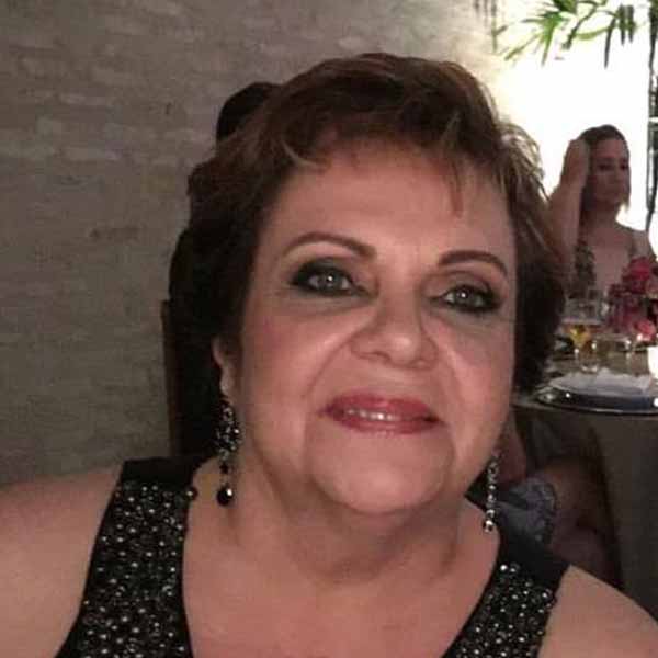 Maria do Carmo Benicio celebra a chegada de mais um ano de vida