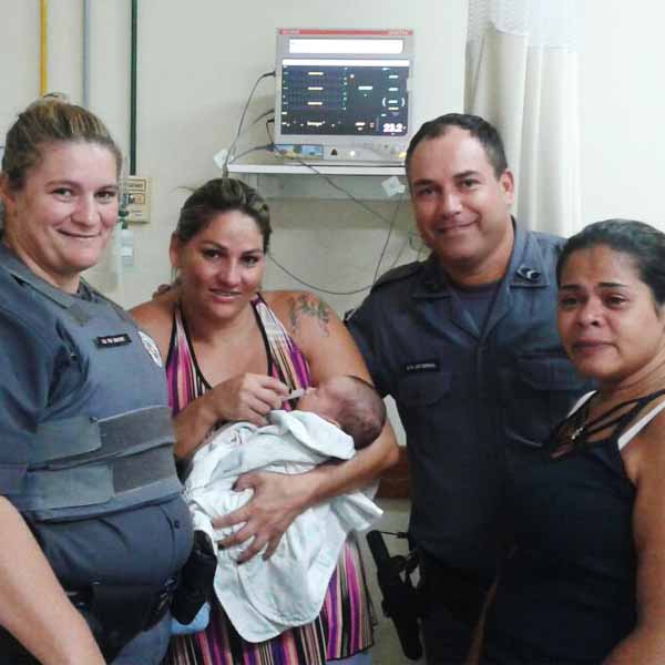Policiais militares salvam vida de bebê com parada respiratória em Lutécia