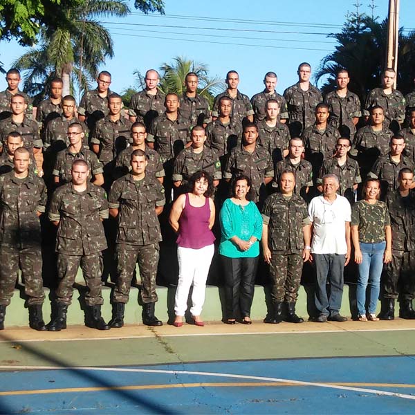 Tiro de Guerra realiza aula inaugural e solenidade de Juramento à Bandeira