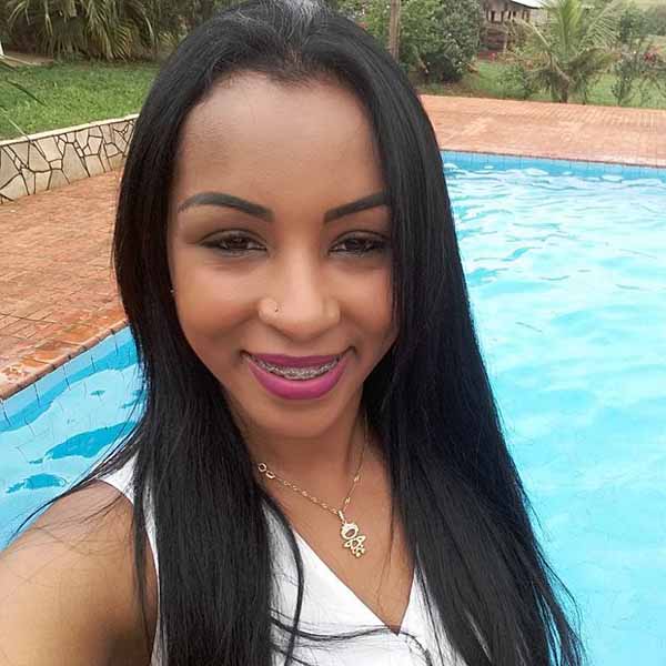 Juliana Gonçalves celebra mais um ano de vida