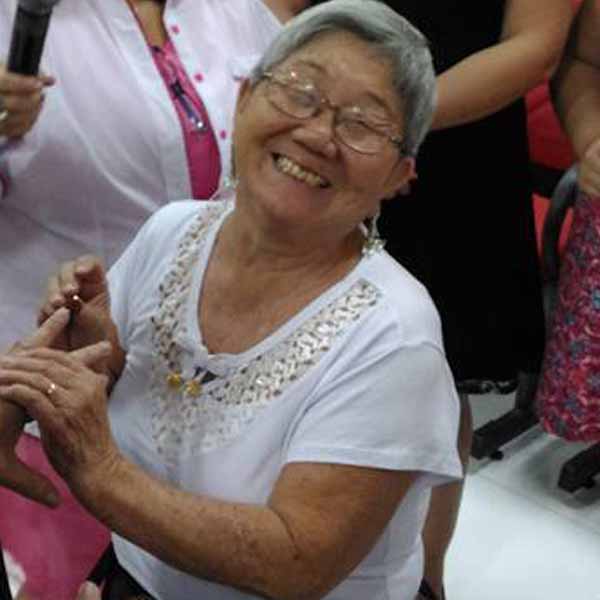 Nanami Demetrio apaga velinhas