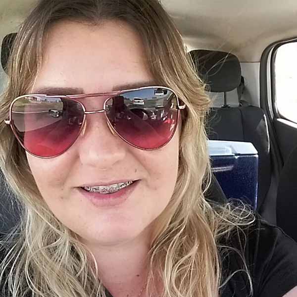 Tatiana Batista celebra a chegada de mais um ano de vida