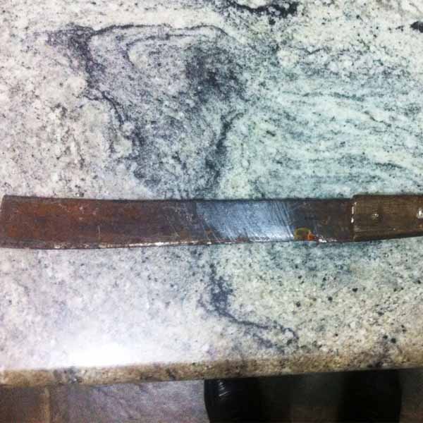 Homem desfere golpe de facão contra ex-mulher e vai parar na delegacia
