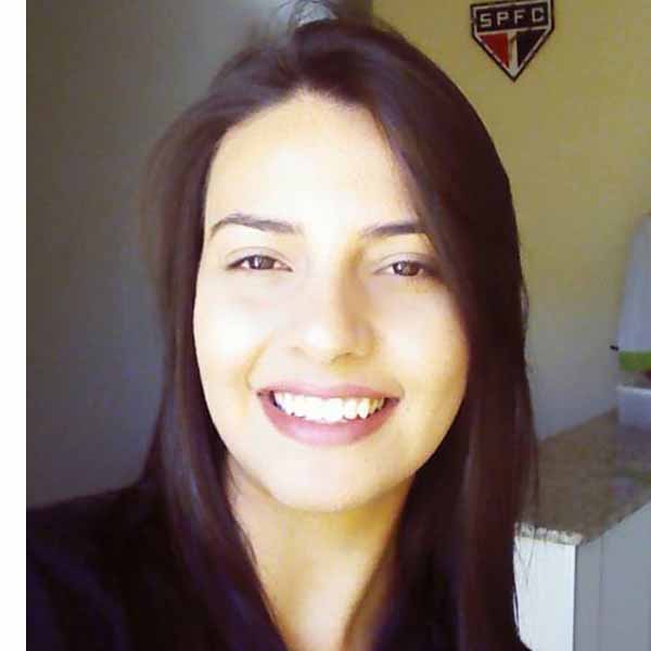 Bruna Peitl apaga velinhas