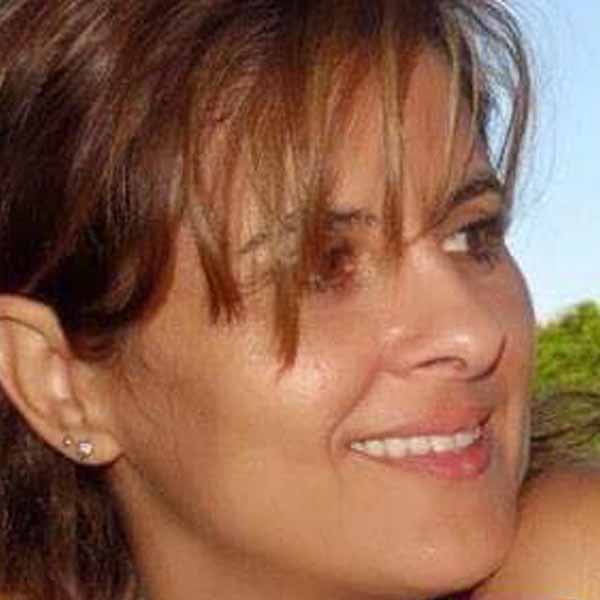 Adriana Araujo apaga velinhas