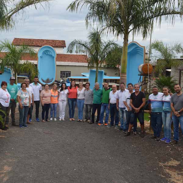 Solário Piscinas recebe o terço empresarial